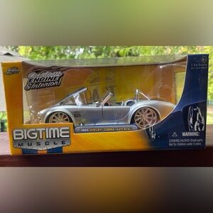 1965 SHELBY COBRA 427 S/C -SILVER - Big Time Muscle 1:24 Scale Car